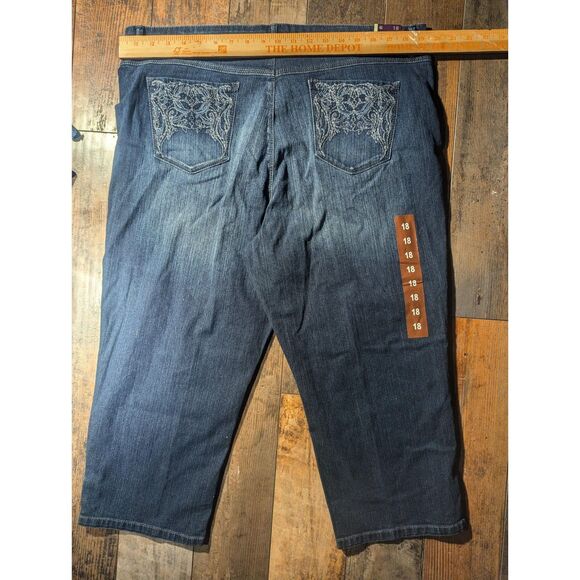 Gloria Vanderbilt Jordyn Women’s Jeans Size 18 - All-Around Slimming Effect - Picture 2 of 6